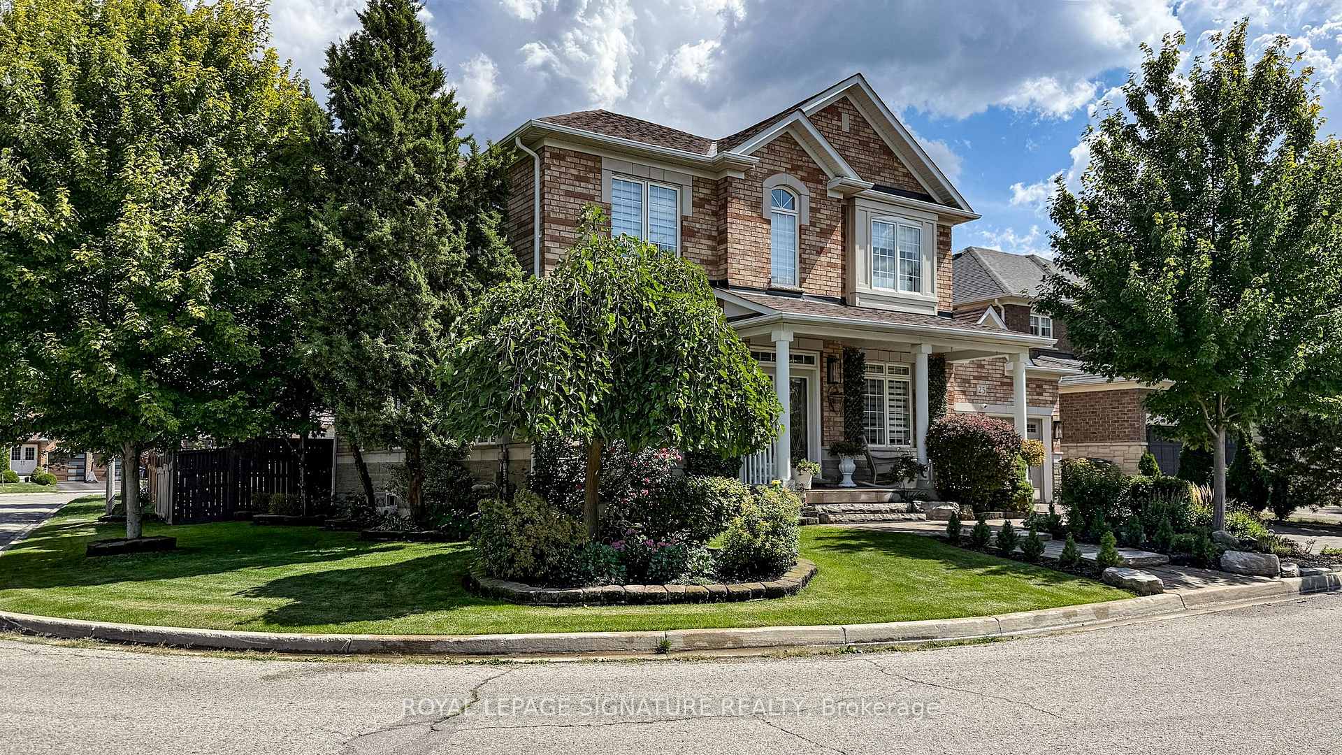 Photo 2 of 25 Sawston Circle, Brampton, Fletcher's Meadow — HOMEH