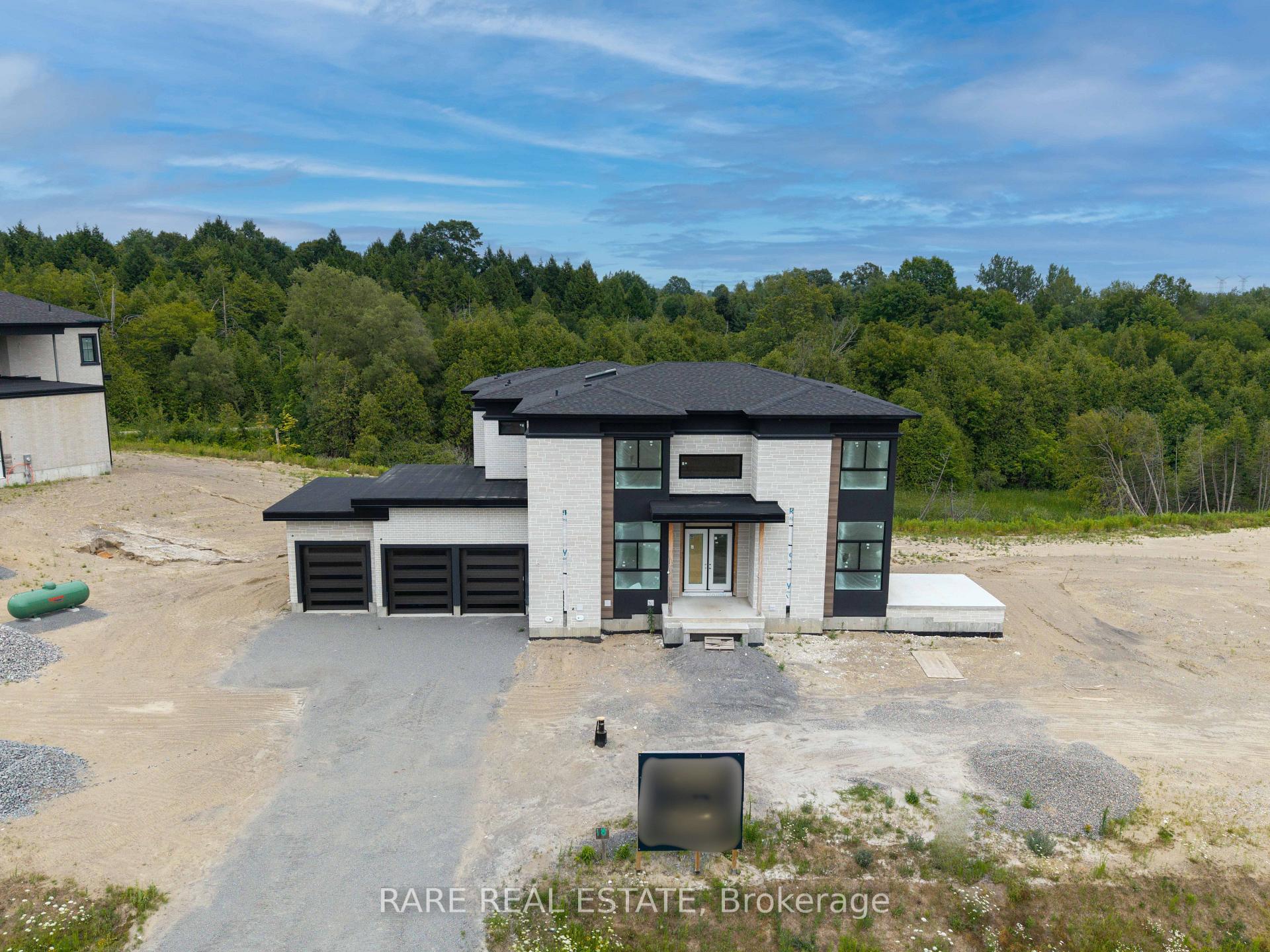Photo 3 of 5 Openshaw Place, Clarington, Rural Clarington — HOMEH