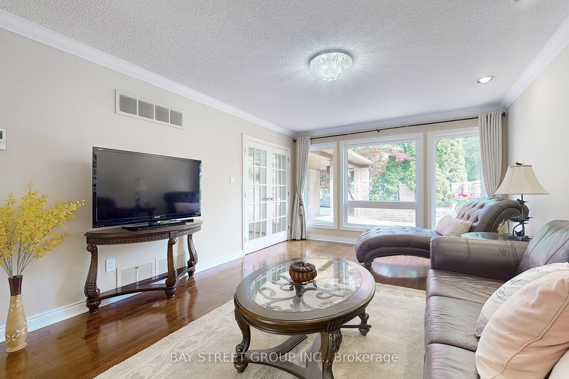 Photo 40 of 33 Roman Road, Markham, German Mills — HOMEH