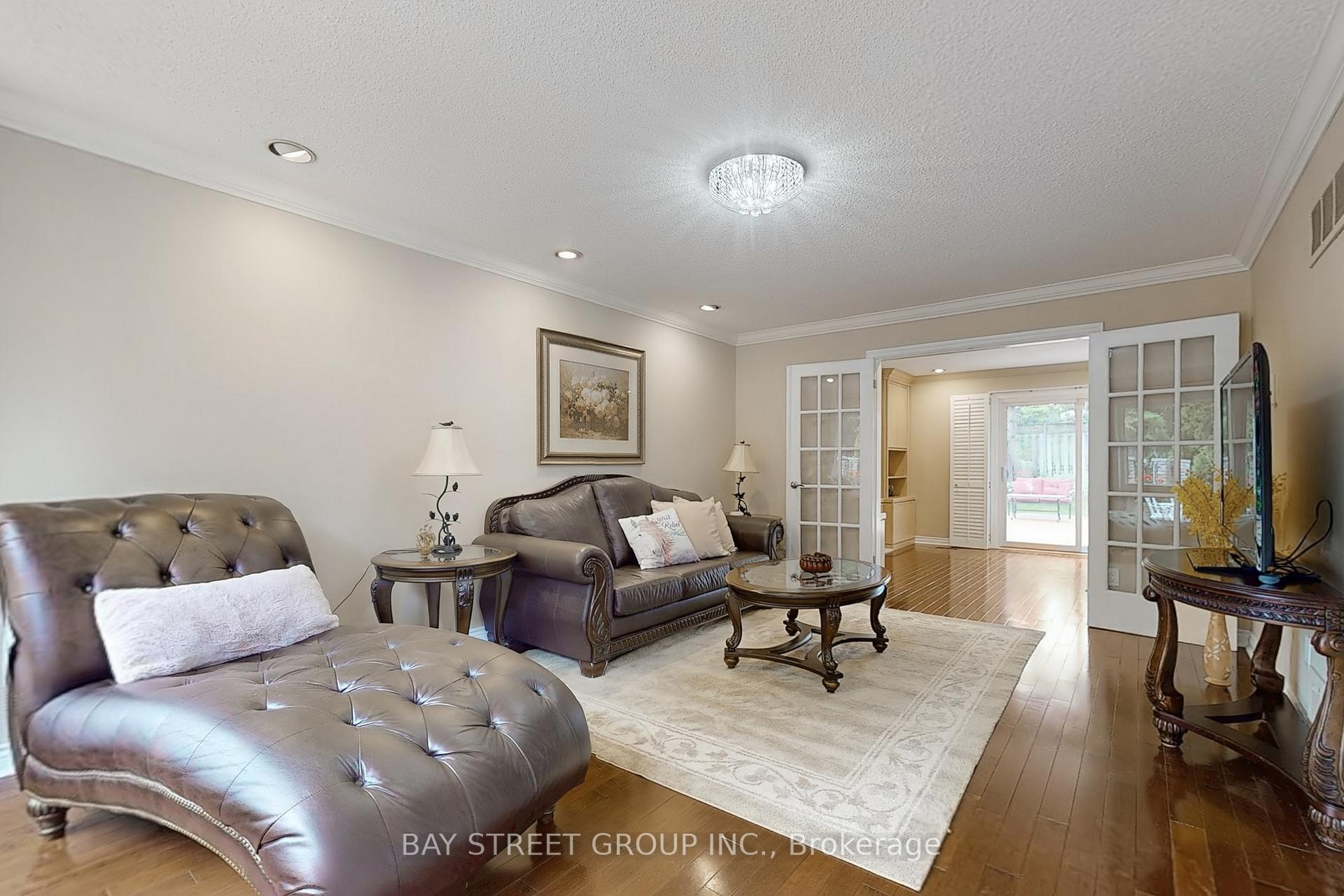 Photo 5 of 33 Roman Road, Markham, German Mills — HOMEH