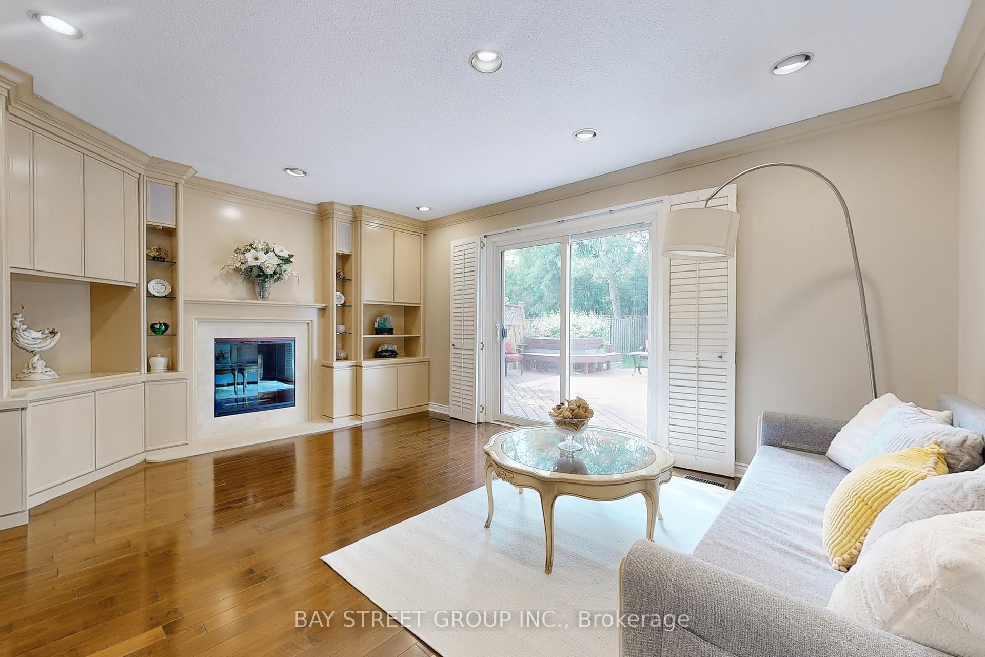 Photo 20 of 33 Roman Road, Markham, German Mills — HOMEH