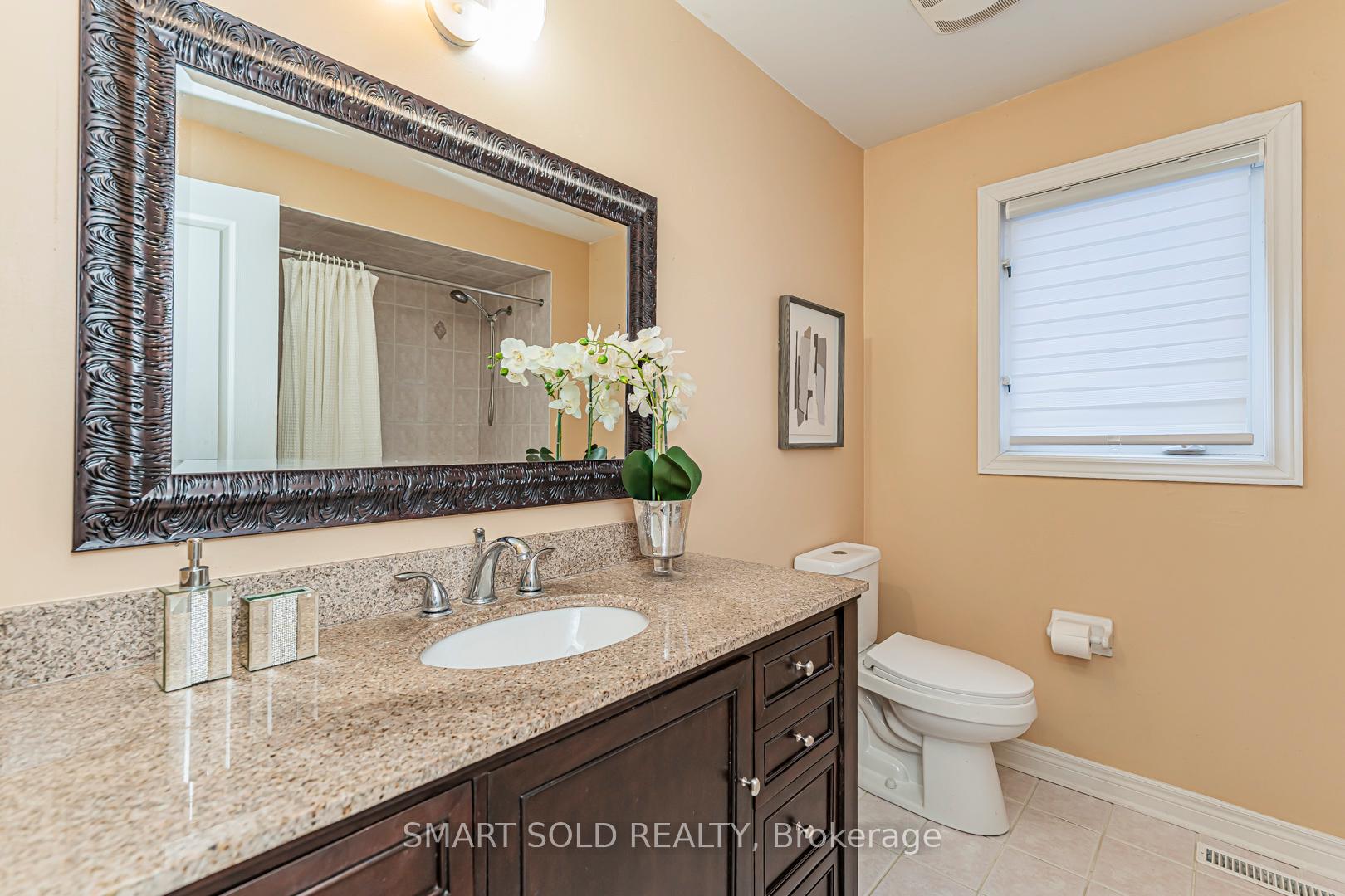 Photo 6 of 224 Summeridge Drive, Vaughan, Patterson — HOMEH