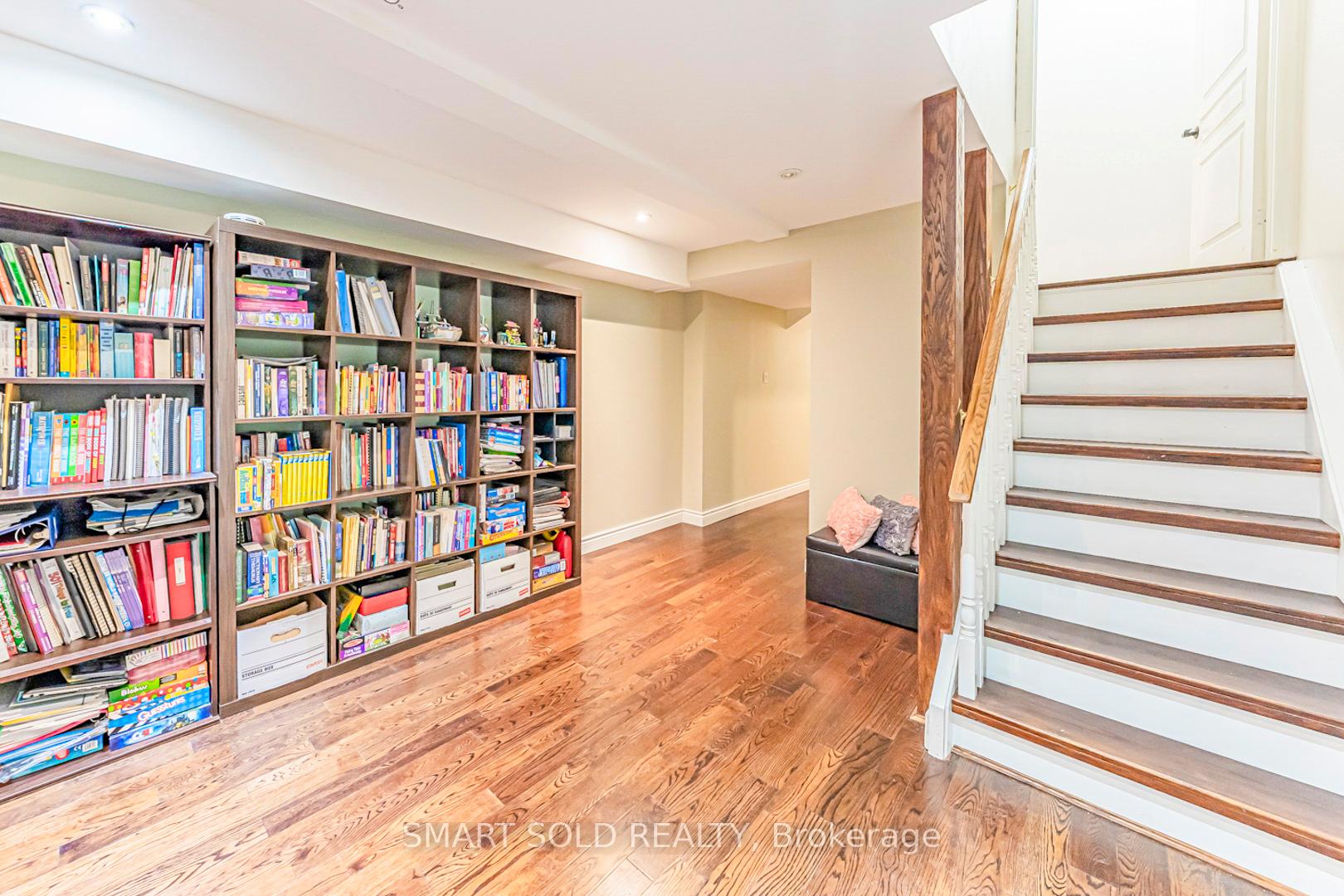 Photo 9 of 224 Summeridge Drive, Vaughan, Patterson — HOMEH