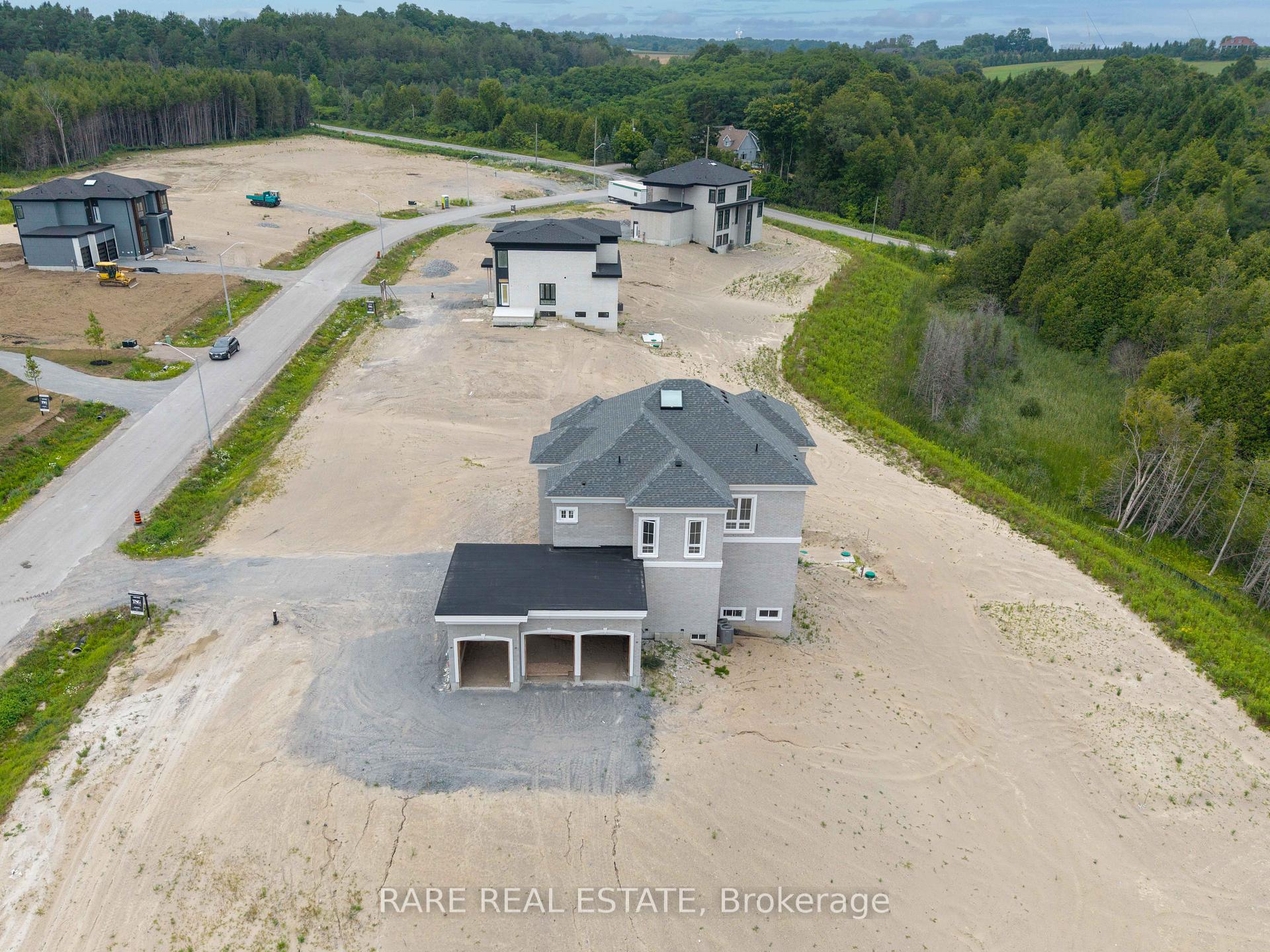 Photo 3 of 9 Openshaw Place, Clarington, Rural Clarington — HOMEH