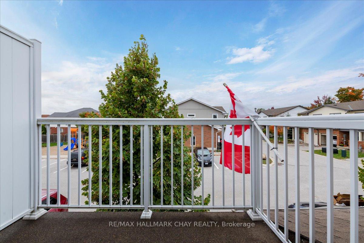 Photo 8 of Unit 7, 90 Sovereigns Gate, Barrie, Innis-Shore — HOMEH