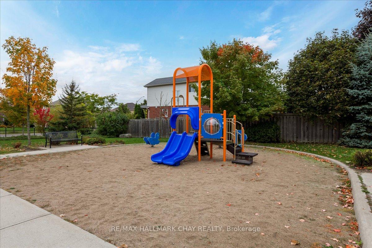 Photo 13 of Unit 7, 90 Sovereigns Gate, Barrie, Innis-Shore — HOMEH