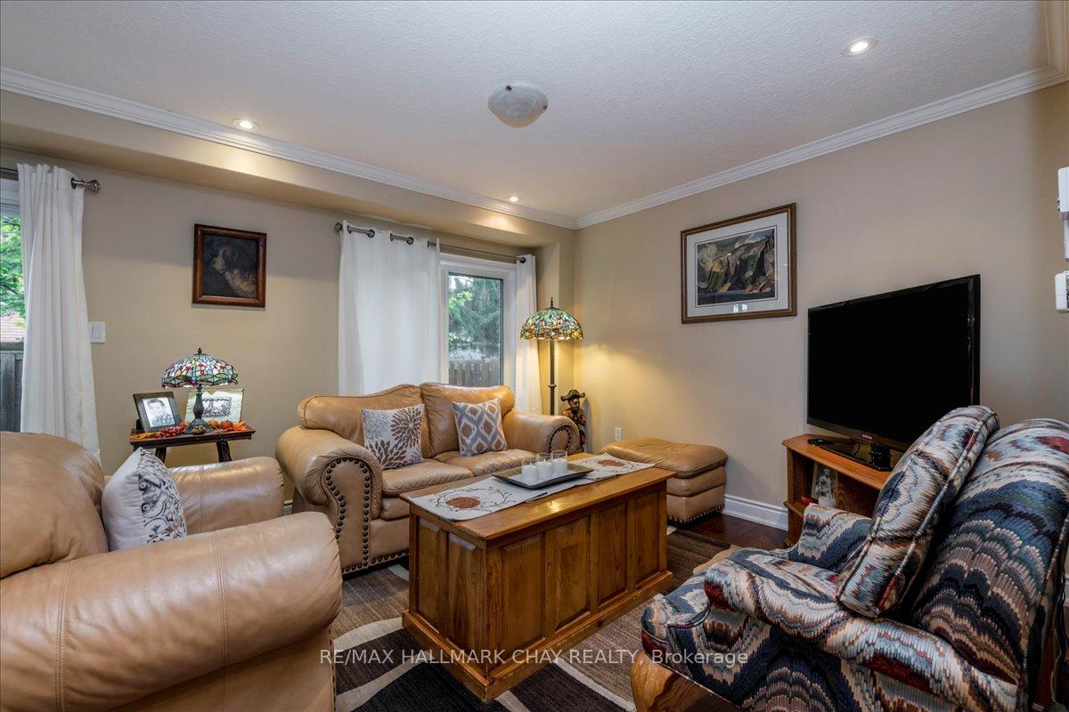 Photo 23 of Unit 7, 90 Sovereigns Gate, Barrie, Innis-Shore — HOMEH