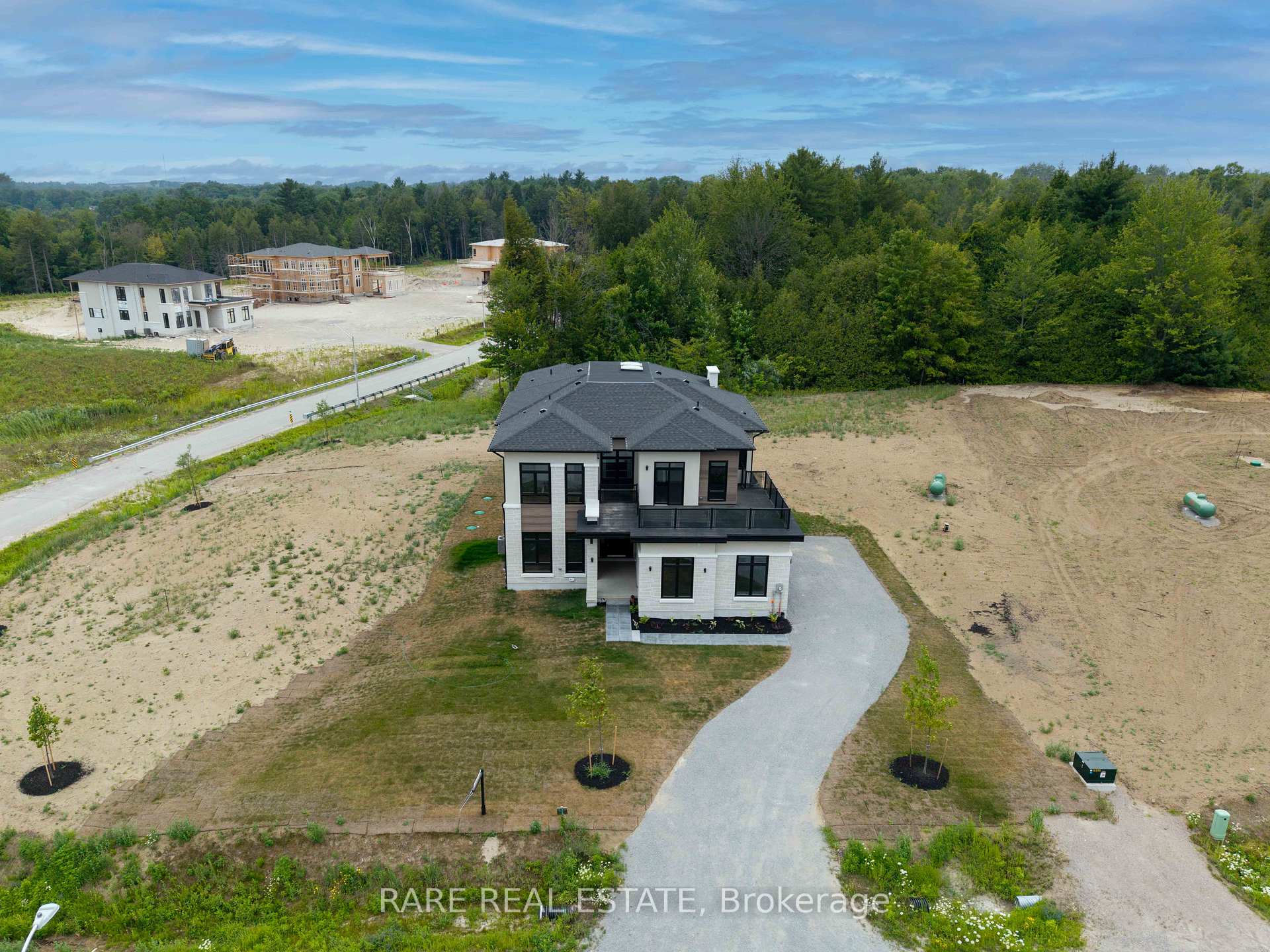 Photo 5 of 14 Openshaw Place, Clarington, Rural Clarington — HOMEH