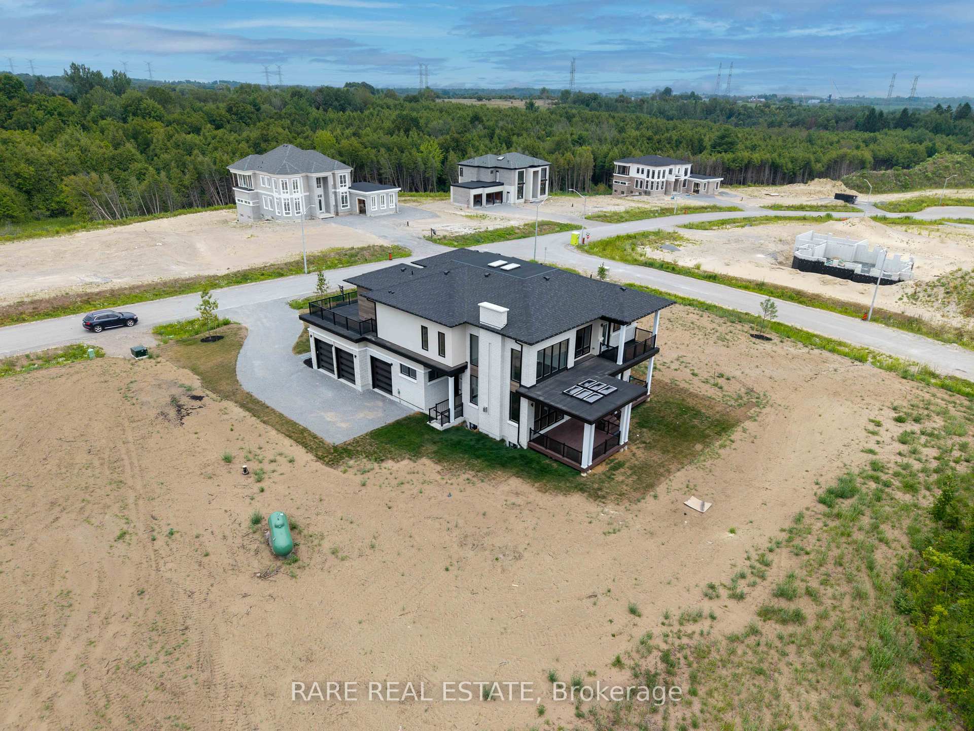 Photo 15 of 14 Openshaw Place, Clarington, Rural Clarington — HOMEH