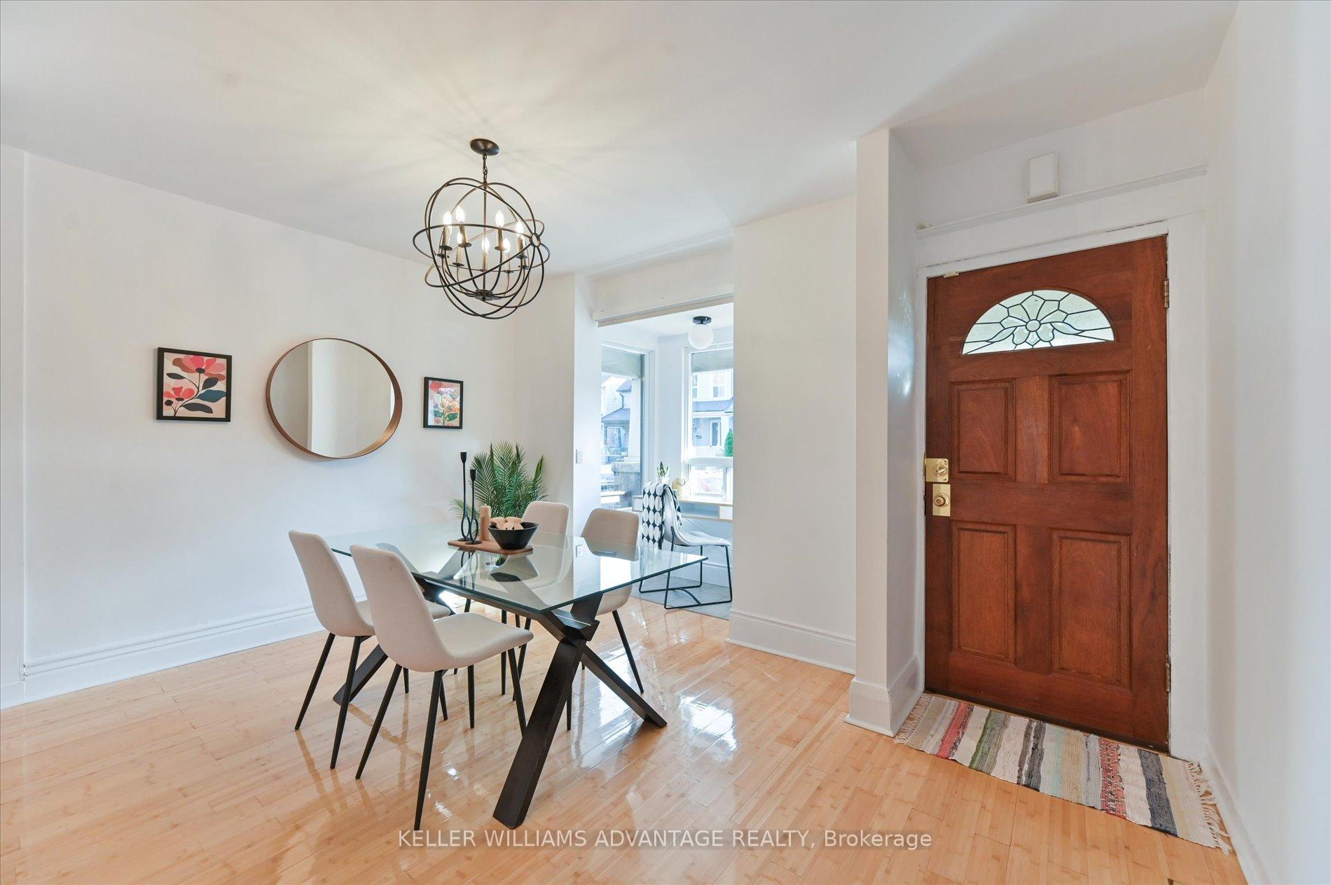 Photo 4 of 10 Amroth Avenue, Toronto, East End-Danforth — HOMEH