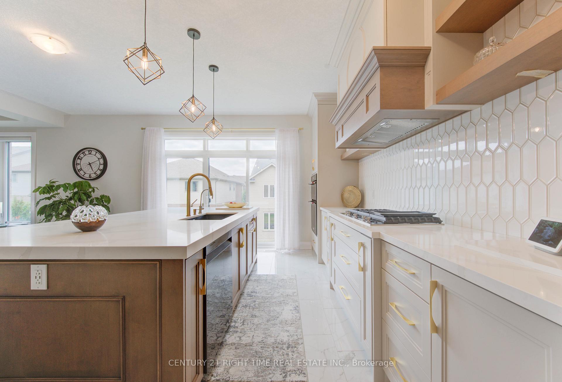 Photo 21 of 546 Bridgemill Crescent, Kitchener — HOMEH