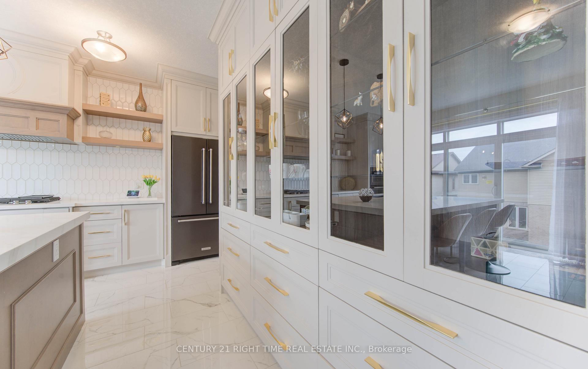 Photo 43 of 546 Bridgemill Crescent, Kitchener — HOMEH
