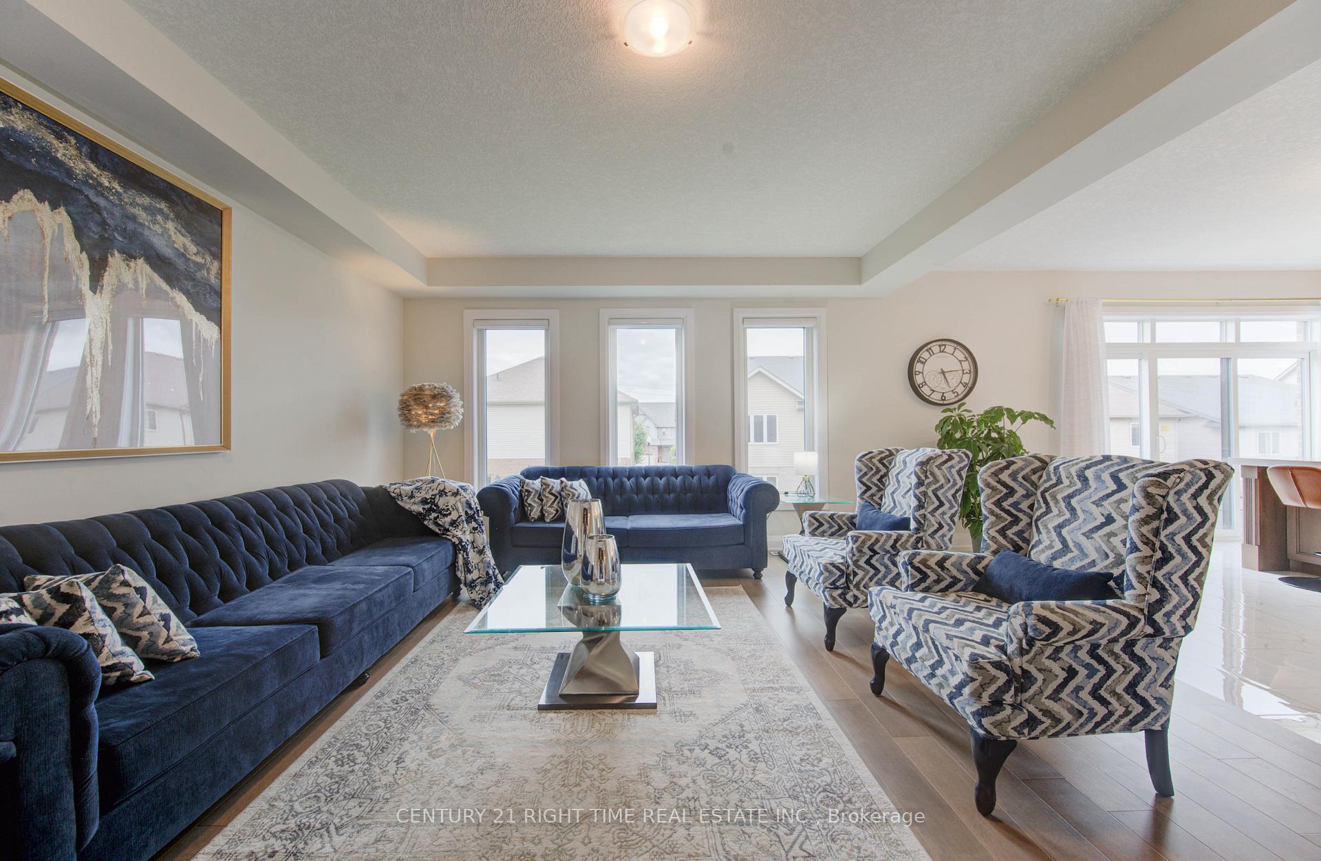 Photo 22 of 546 Bridgemill Crescent, Kitchener — HOMEH
