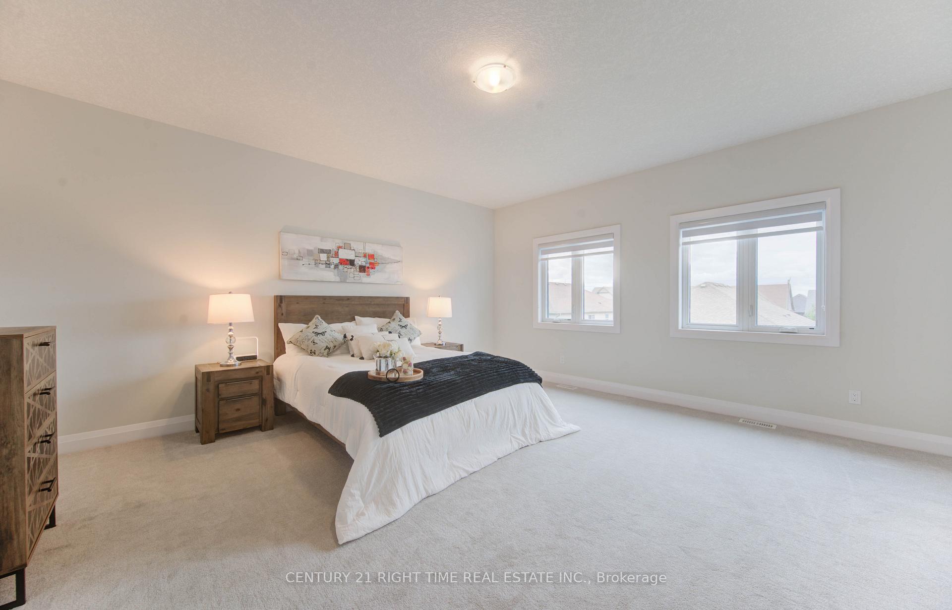 Photo 30 of 546 Bridgemill Crescent, Kitchener — HOMEH