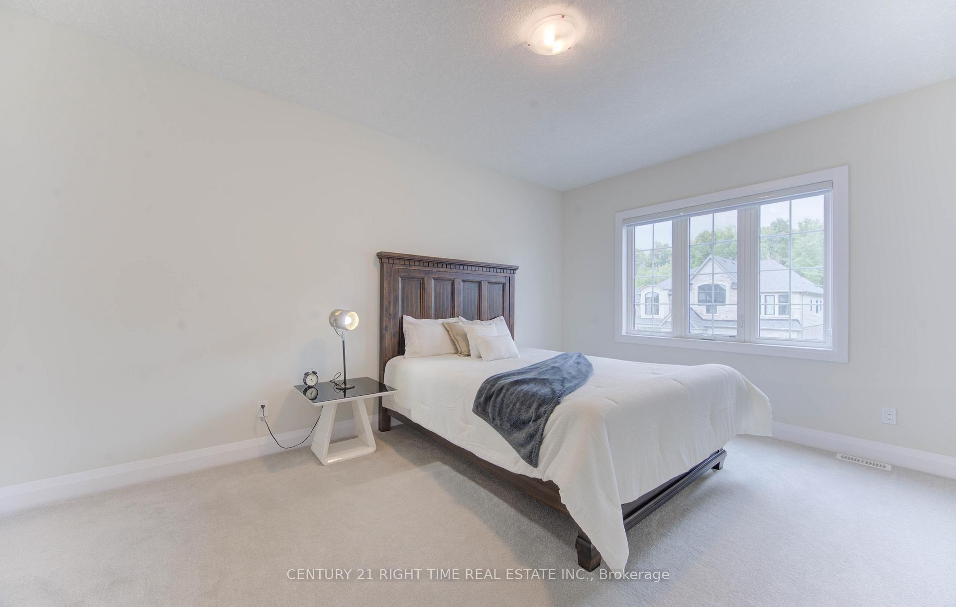 Photo 49 of 546 Bridgemill Crescent, Kitchener — HOMEH