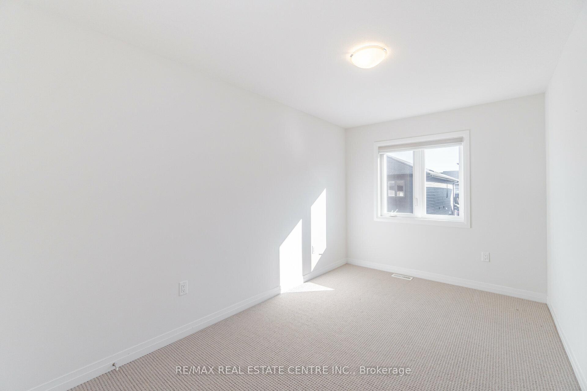 Photo 19 of Unit 48, 30 Times Square Boulevard, Hamilton, Stoney Creek Mountain — HOMEH
