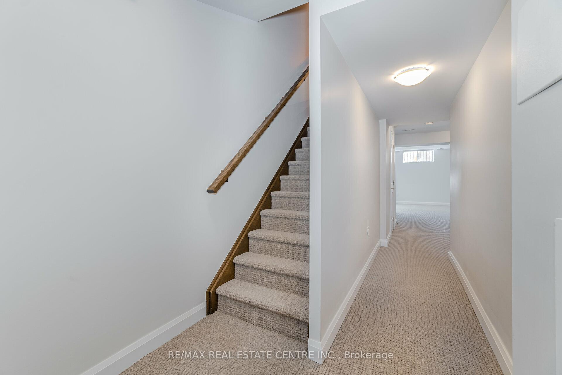 Photo 18 of Unit 48, 30 Times Square Boulevard, Hamilton, Stoney Creek Mountain — HOMEH