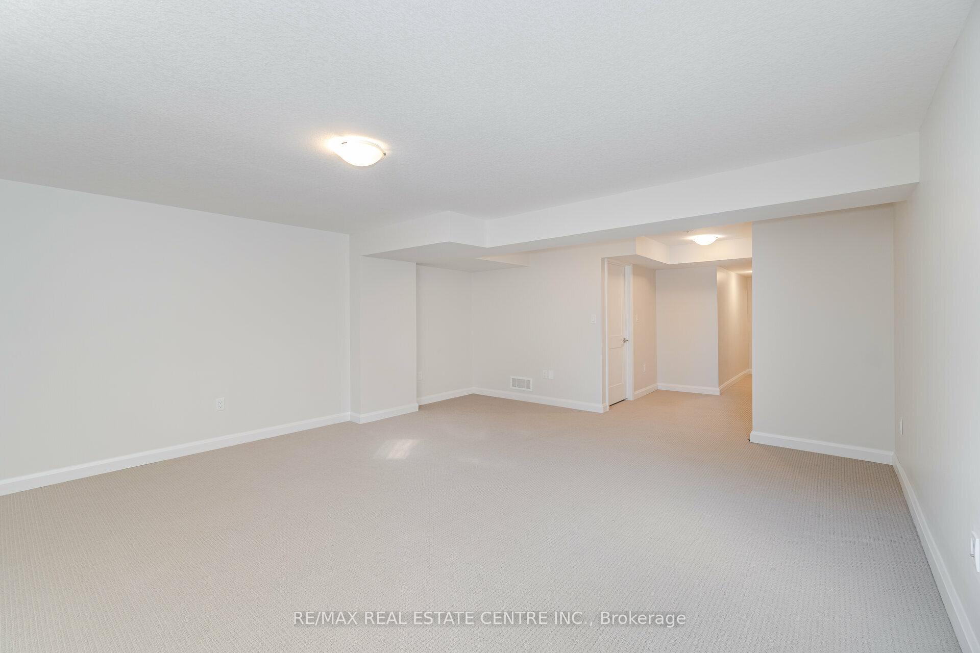 Photo 21 of Unit 48, 30 Times Square Boulevard, Hamilton, Stoney Creek Mountain — HOMEH