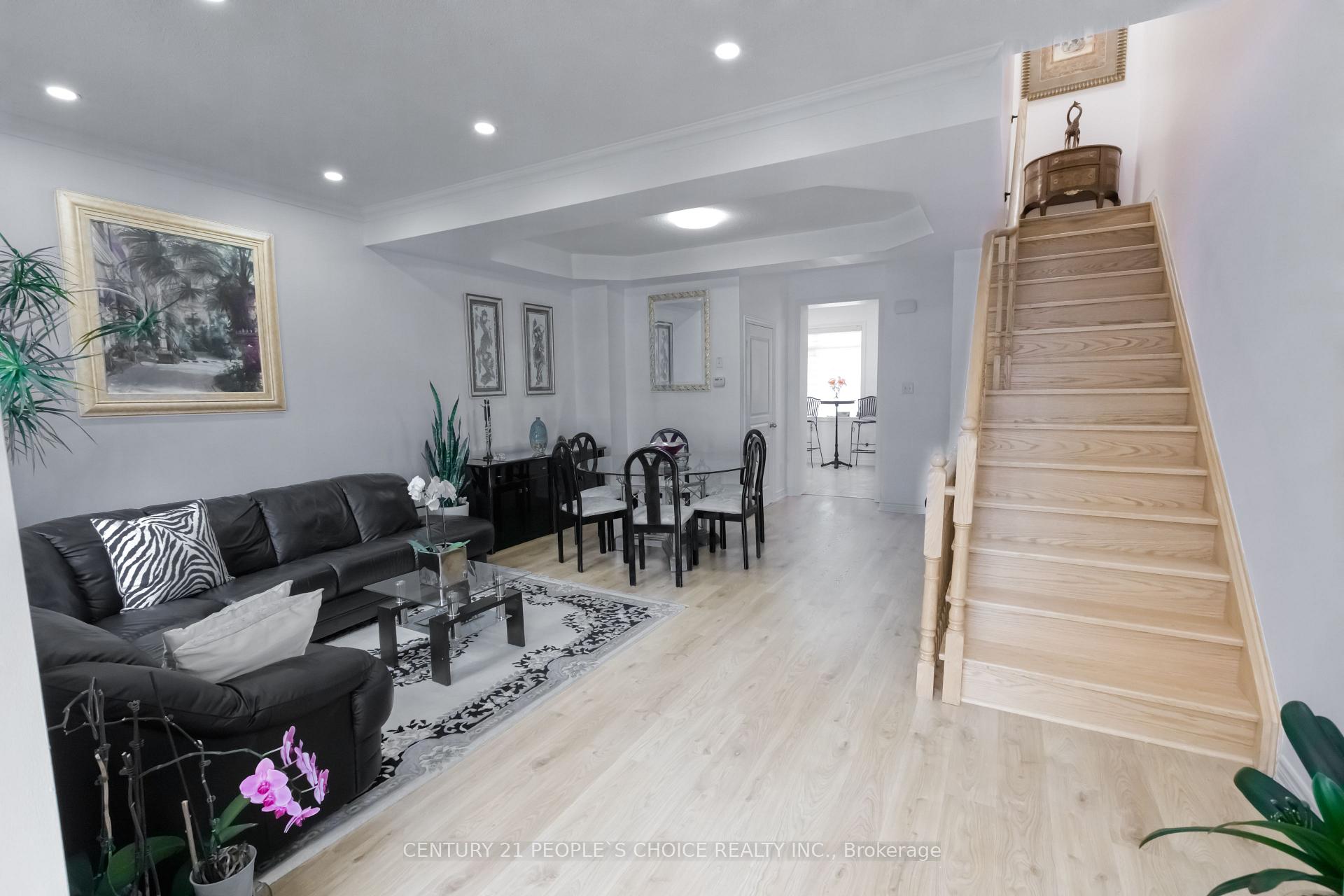 Photo 6 of 102 Roy Grove Way, Markham, Greensborough — HOMEH