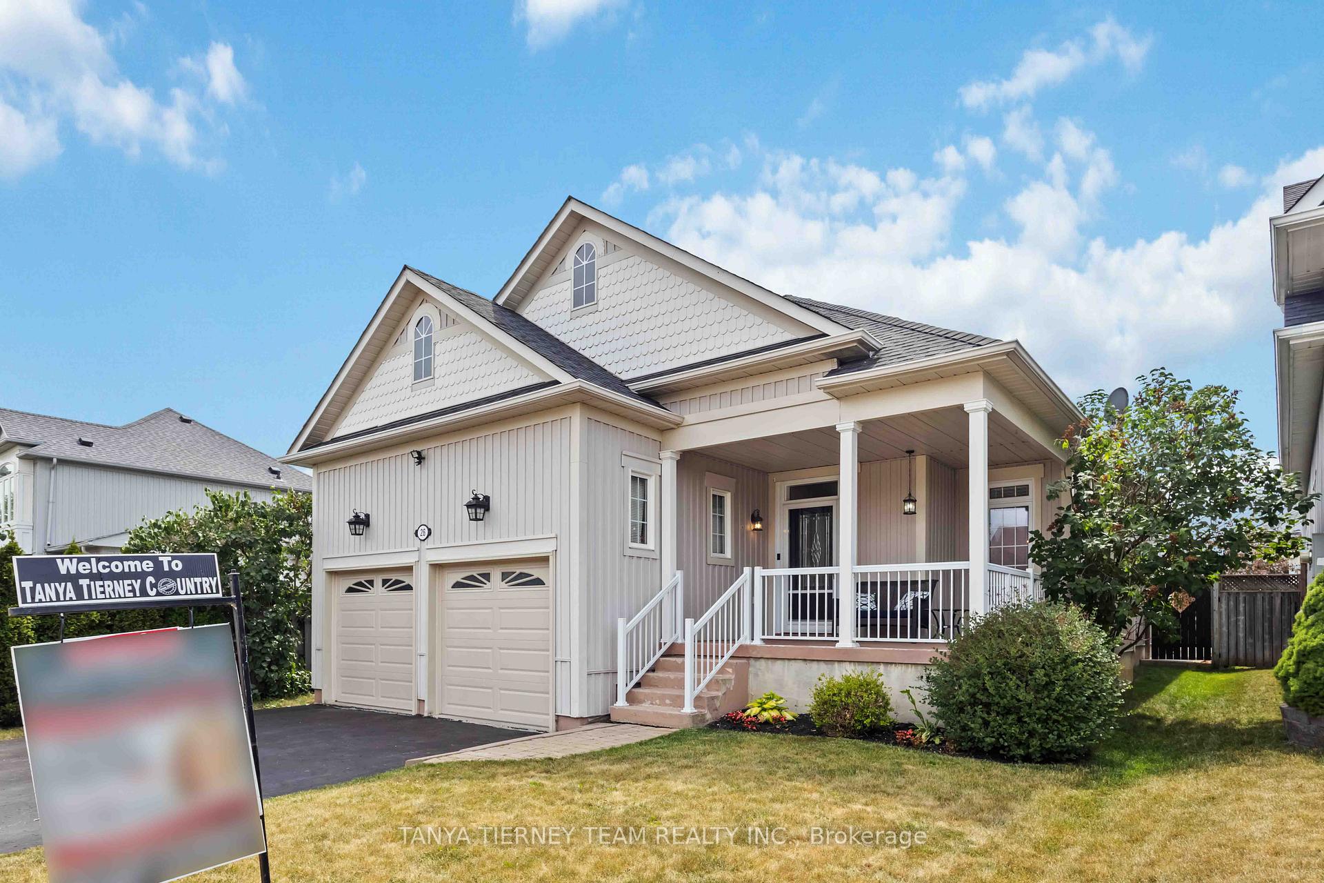 Photo 4 of 26 Wilshire Drive, Whitby, Brooklin — HOMEH
