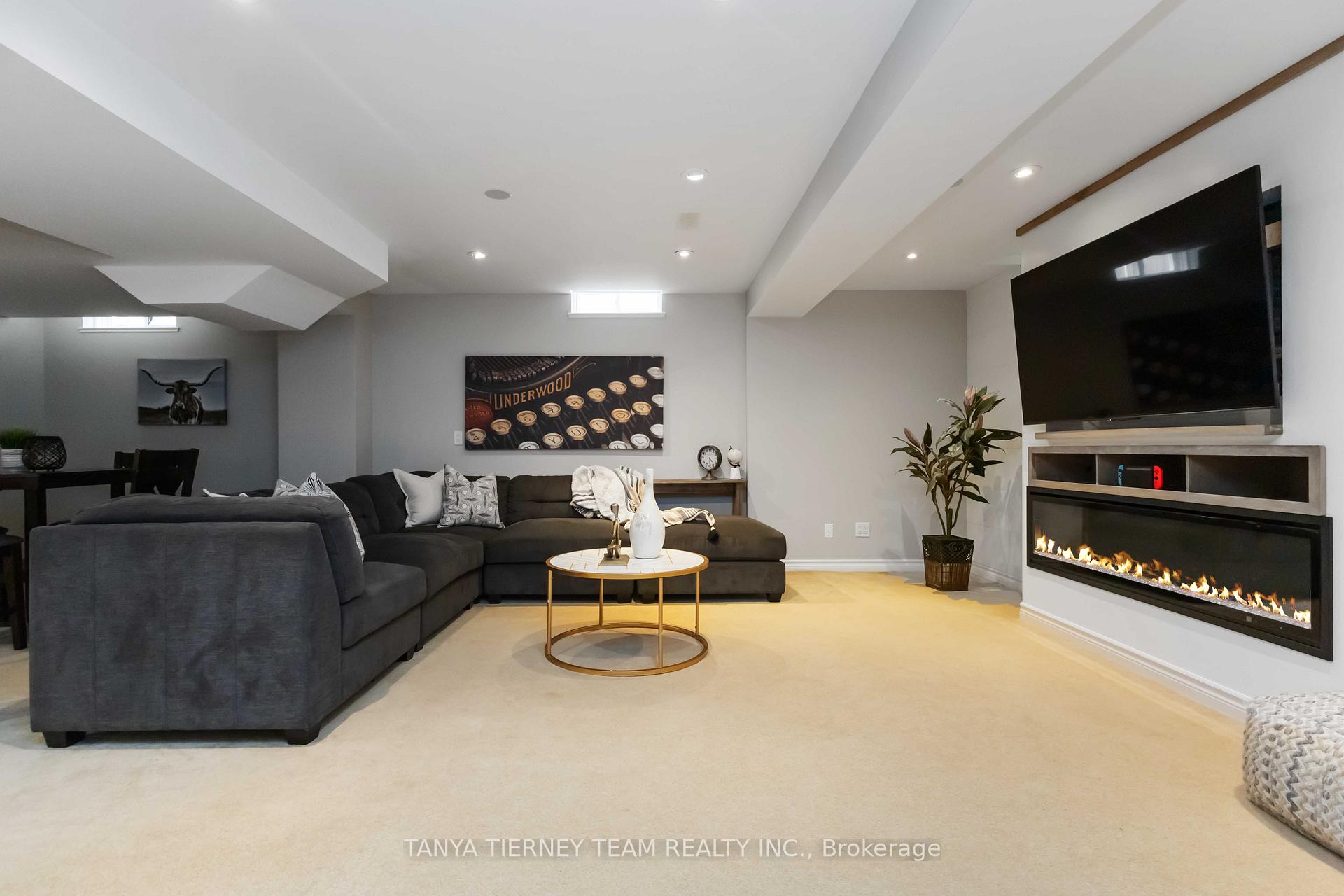 Photo 35 of 26 Wilshire Drive, Whitby, Brooklin — HOMEH