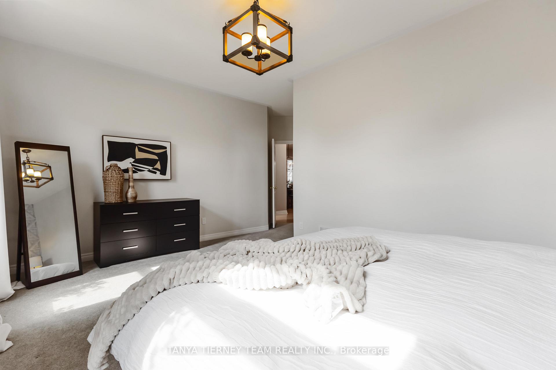 Photo 45 of 26 Wilshire Drive, Whitby, Brooklin — HOMEH
