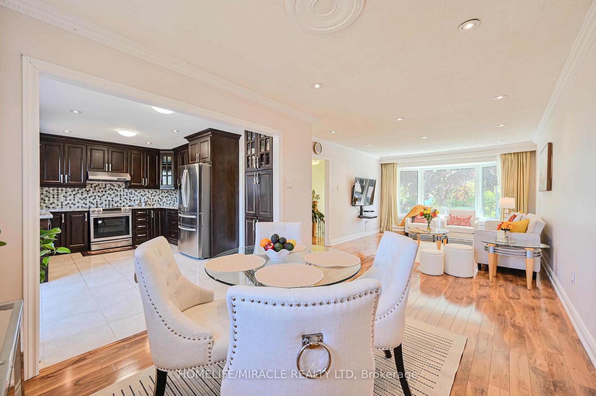 Photo 20 of 3273 Strabane Drive, Mississauga, Erindale — HOMEH