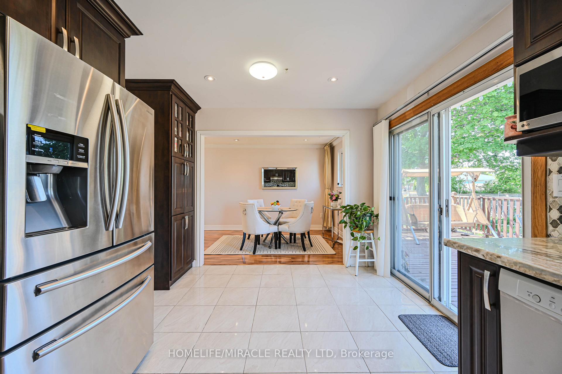 Photo 17 of 3273 Strabane Drive, Mississauga, Erindale — HOMEH