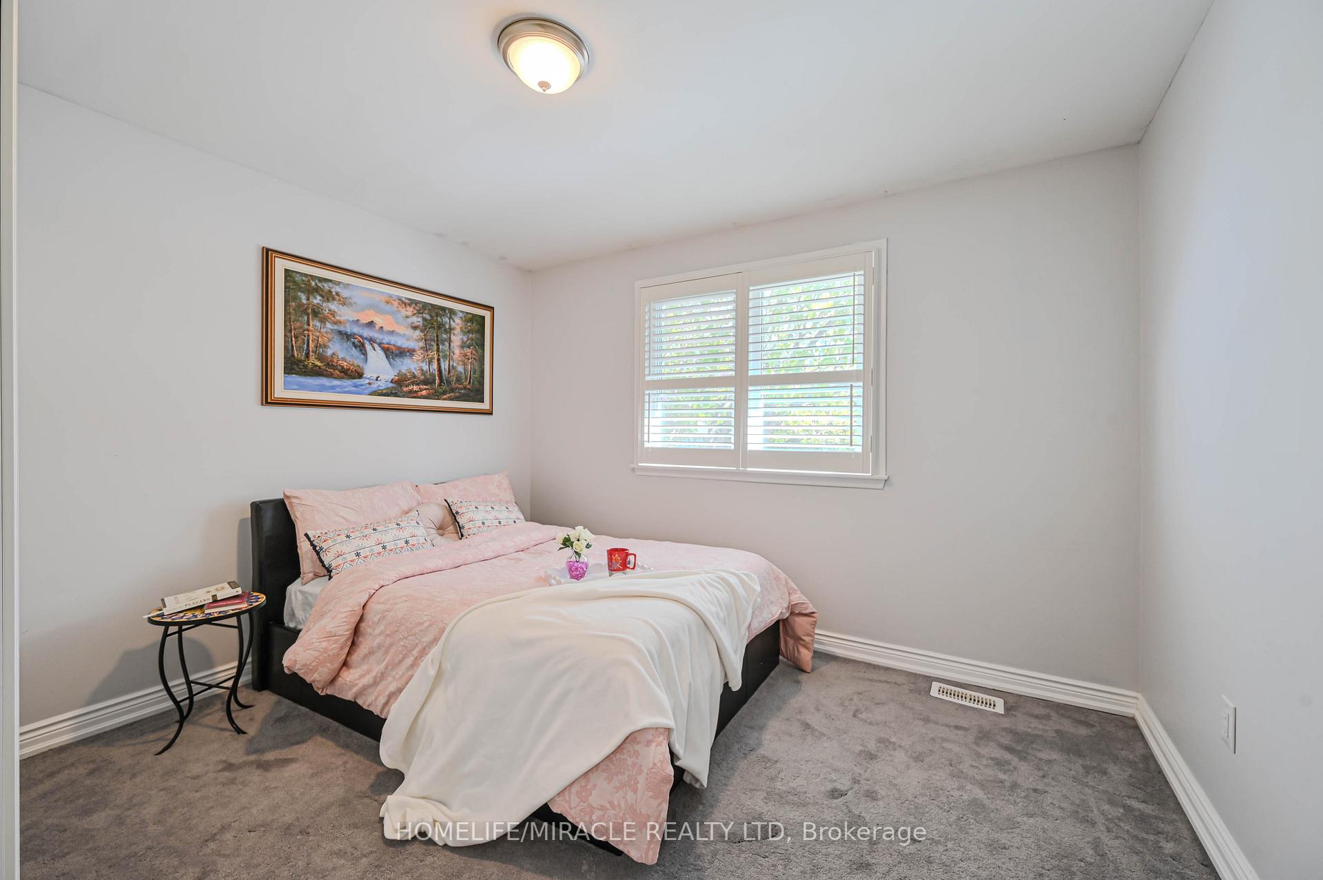 Photo 42 of 3273 Strabane Drive, Mississauga, Erindale — HOMEH