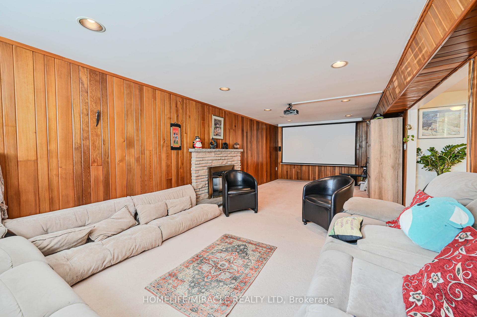 Photo 25 of 3273 Strabane Drive, Mississauga, Erindale — HOMEH