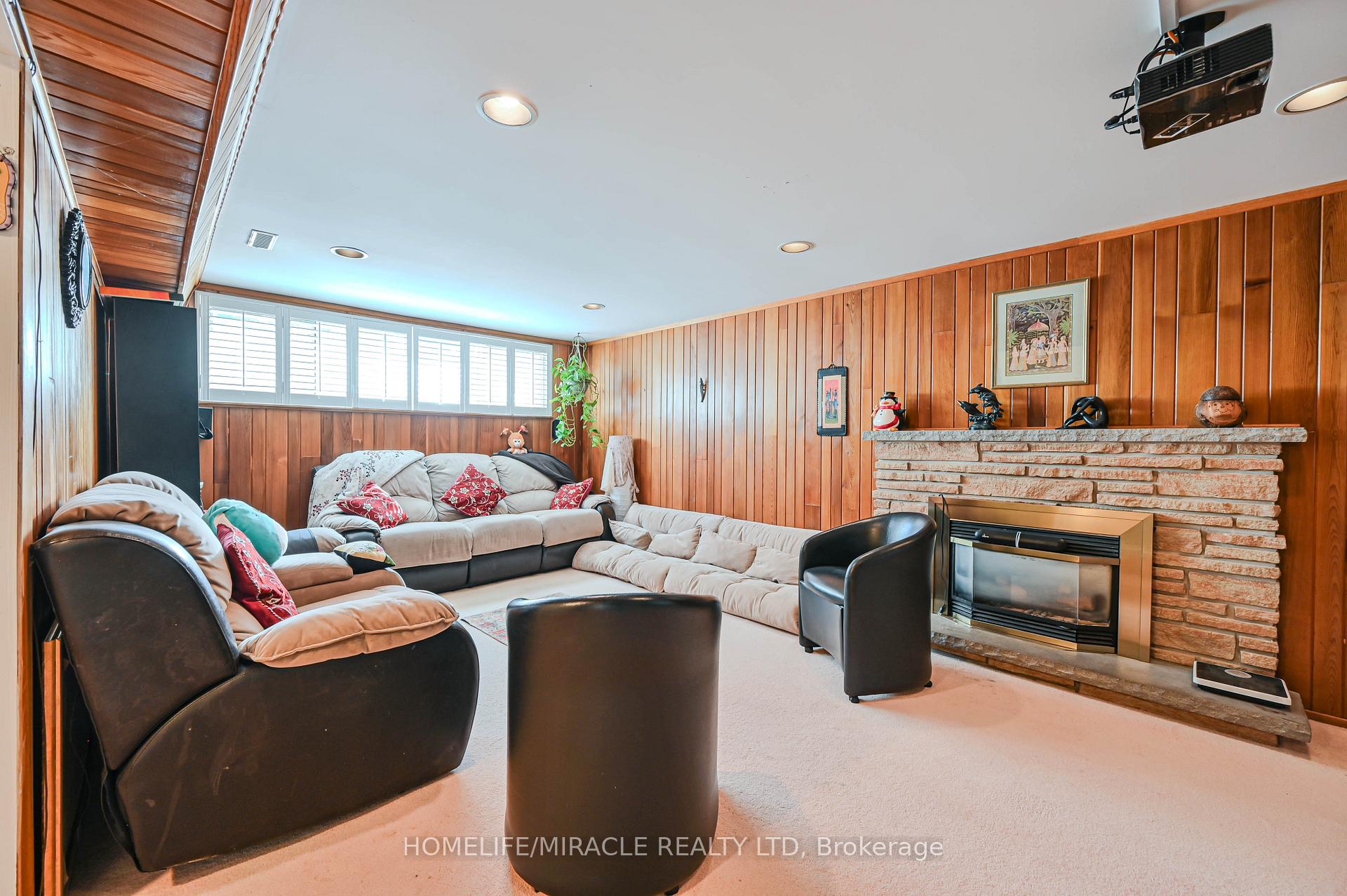 Photo 49 of 3273 Strabane Drive, Mississauga, Erindale — HOMEH