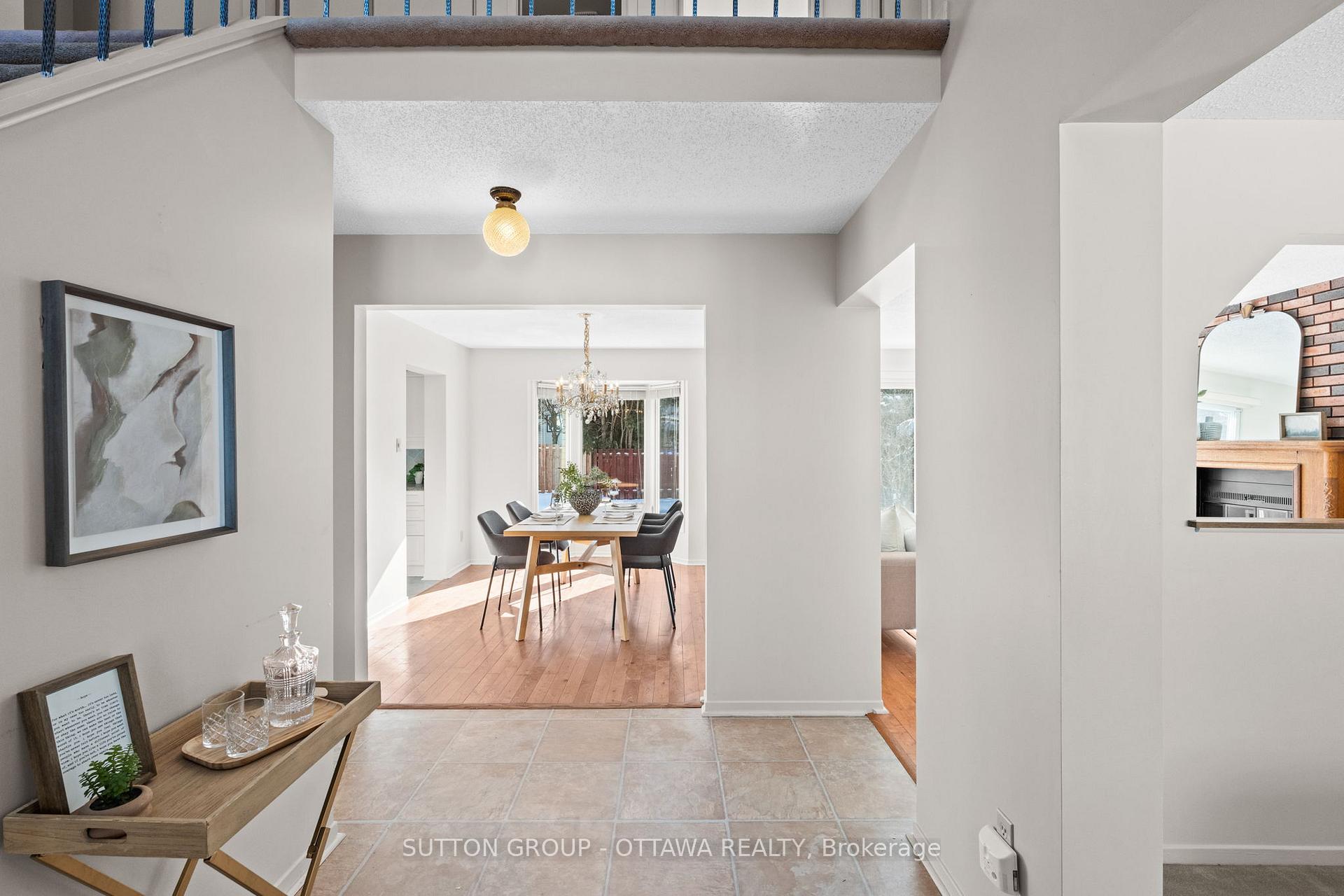 Photo 7 of 908 Chaleur Way, Ottawa, Convent Glen — HOMEH