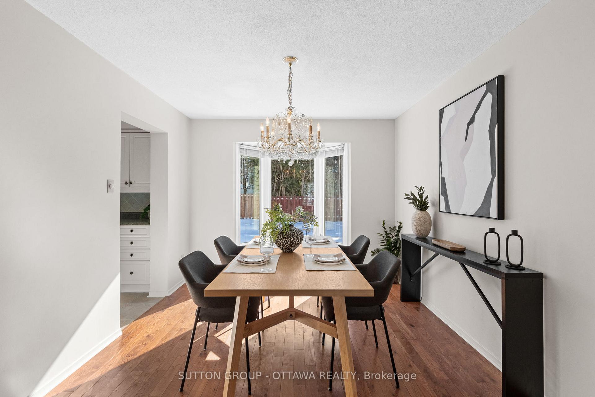 Photo 3 of 908 Chaleur Way, Ottawa, Convent Glen — HOMEH