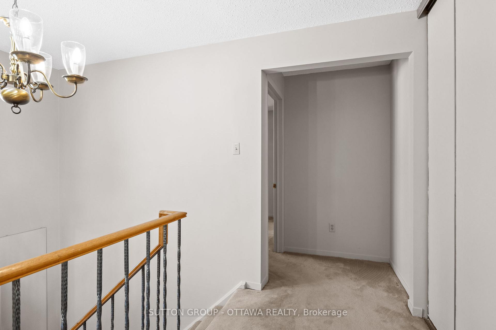 Photo 6 of 908 Chaleur Way, Ottawa, Convent Glen — HOMEH