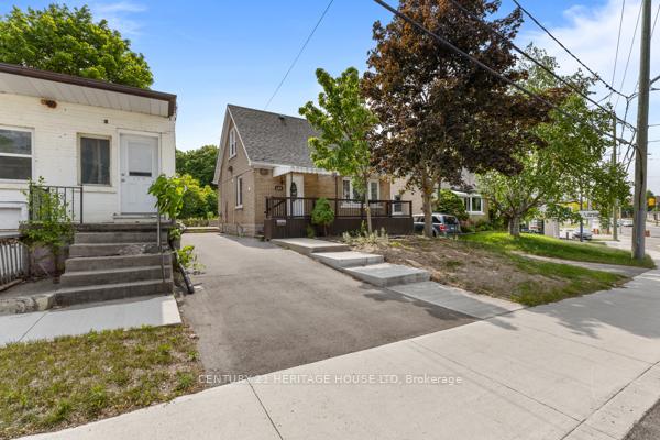Photo 9 of 181 Highland Road E, Kitchener — HOMEH