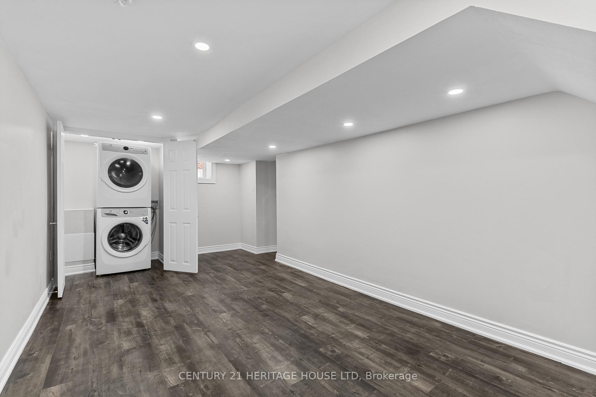 Photo 11 of 181 Highland Road E, Kitchener — HOMEH
