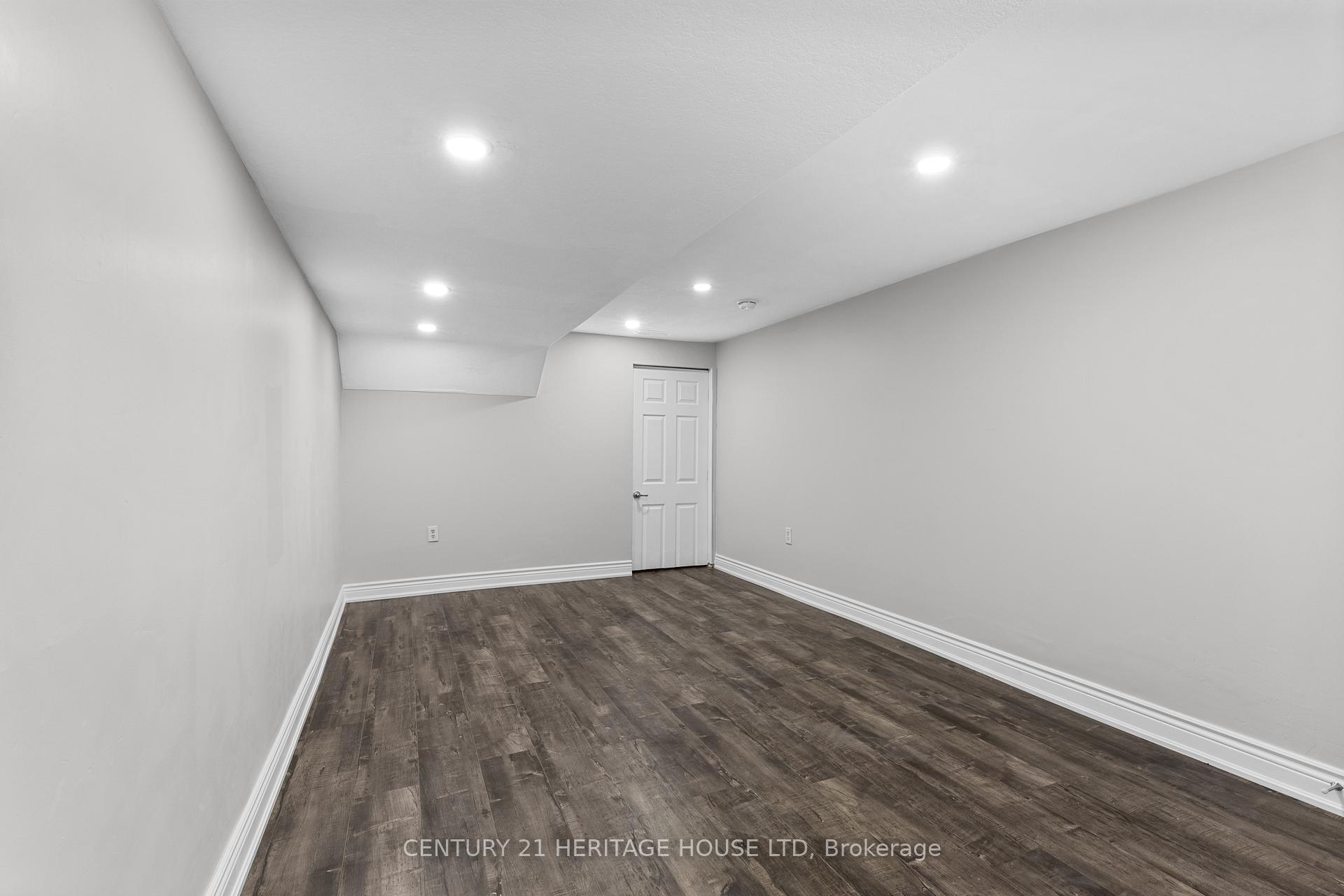 Photo 8 of 181 Highland Road E, Kitchener — HOMEH