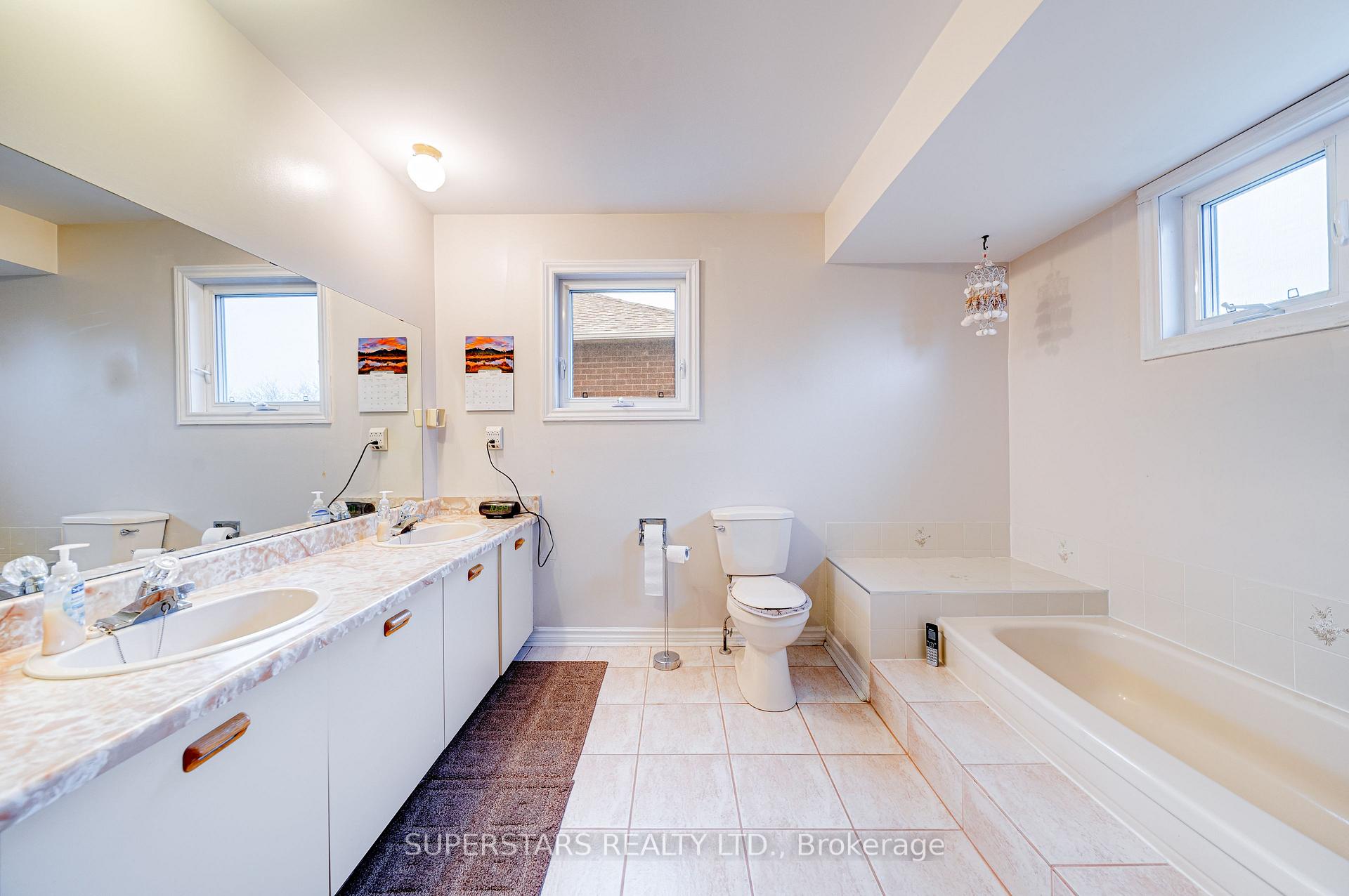 Photo 25 of 17 Hillcroft Drive, Markham, Milliken Mills East — HOMEH