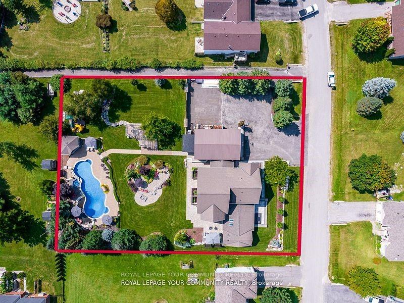 Photo 20 of 58 Marlow Circle, Springwater, Hillsdale — HOMEH