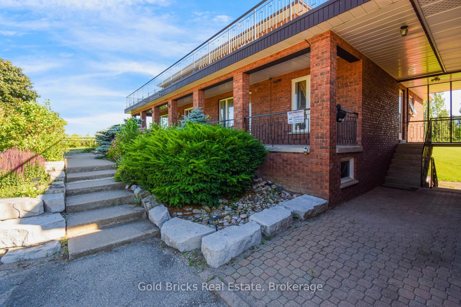 Photo 2 of 2052 18th Side Road, New Tecumseth, Tottenham — HOMEH