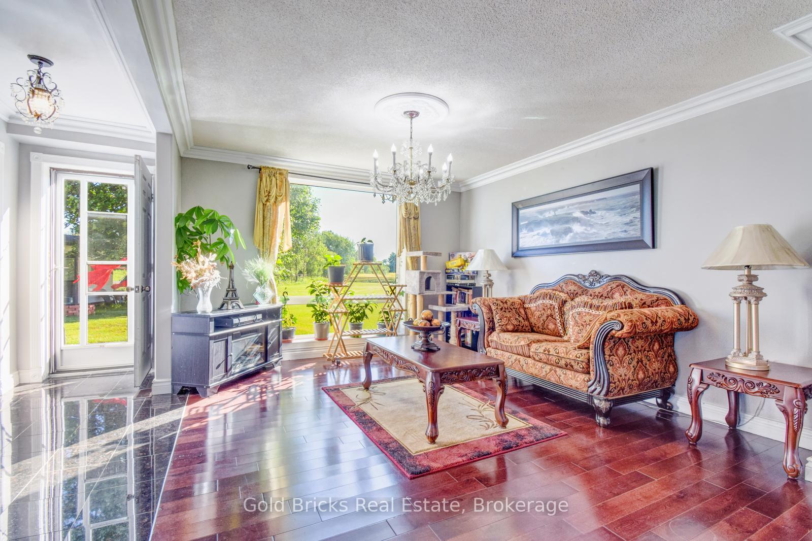 Photo 18 of 2052 18th Side Road, New Tecumseth, Tottenham — HOMEH