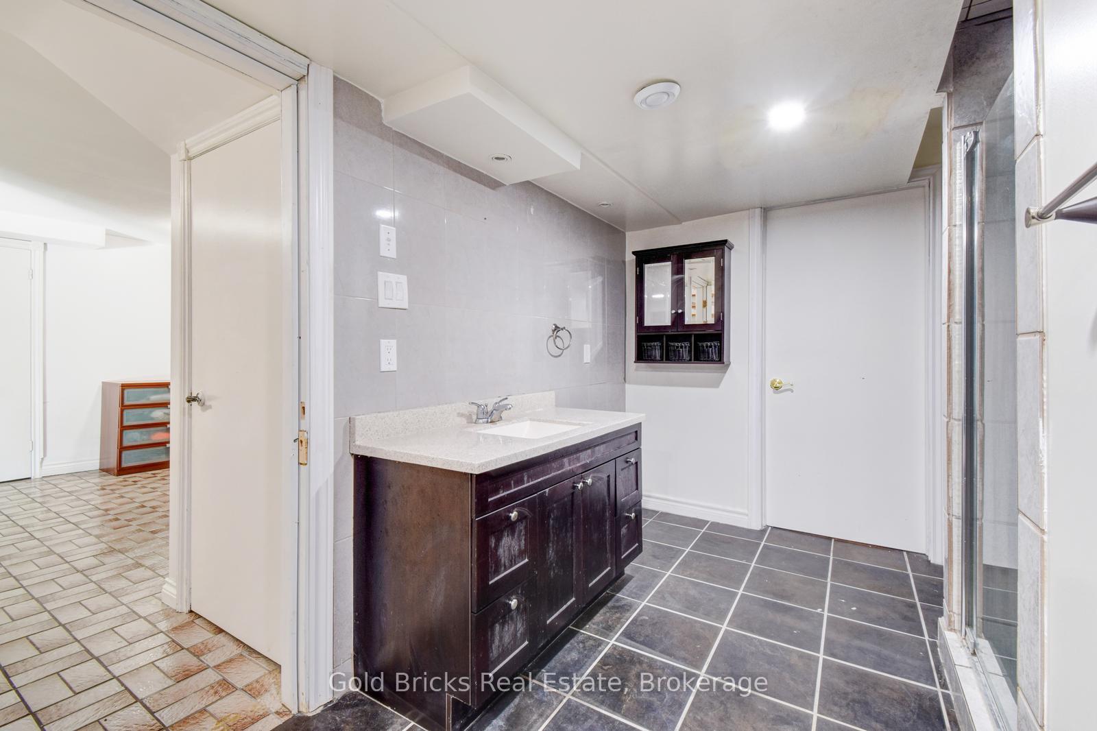 Photo 16 of 2052 18th Side Road, New Tecumseth, Tottenham — HOMEH