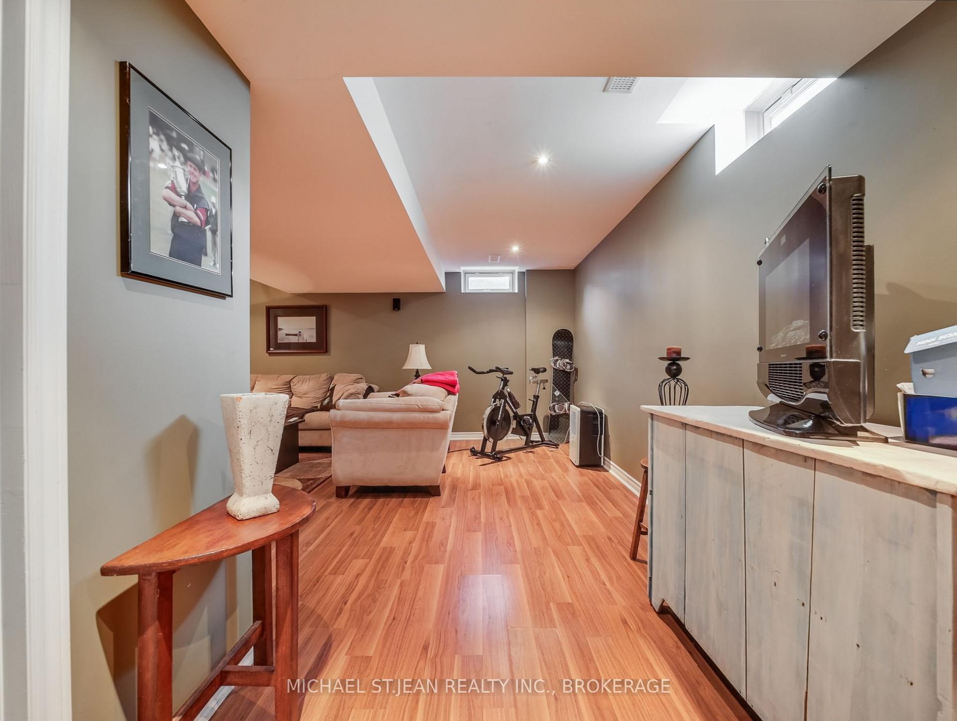 Photo 21 of Unit 19, 242 Upper Mount Albion Road, Hamilton, Stoney Creek — HOMEH