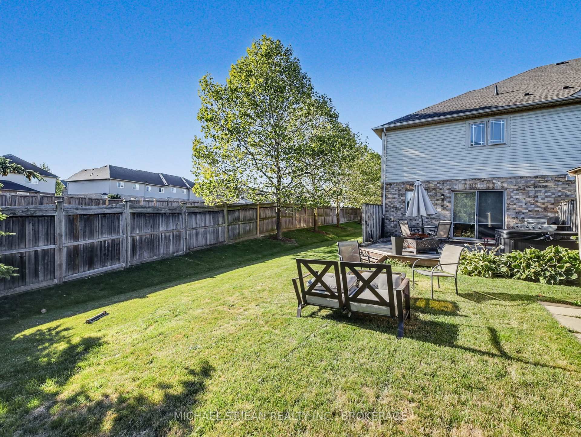 Photo 30 of Unit 19, 242 Upper Mount Albion Road, Hamilton, Stoney Creek — HOMEH