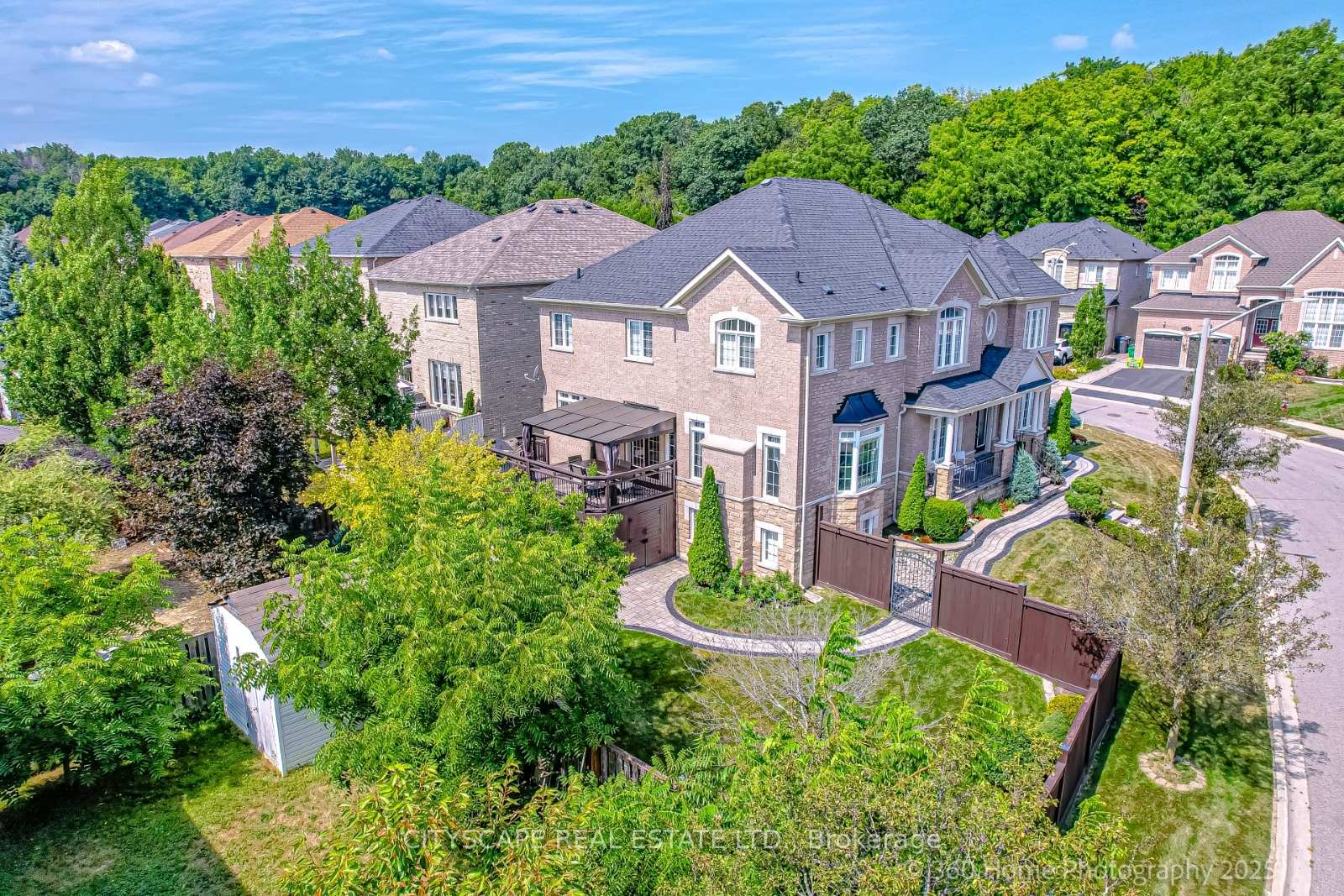Photo 2 of 4 Hellyer Avenue, Brampton, Bram West — HOMEH