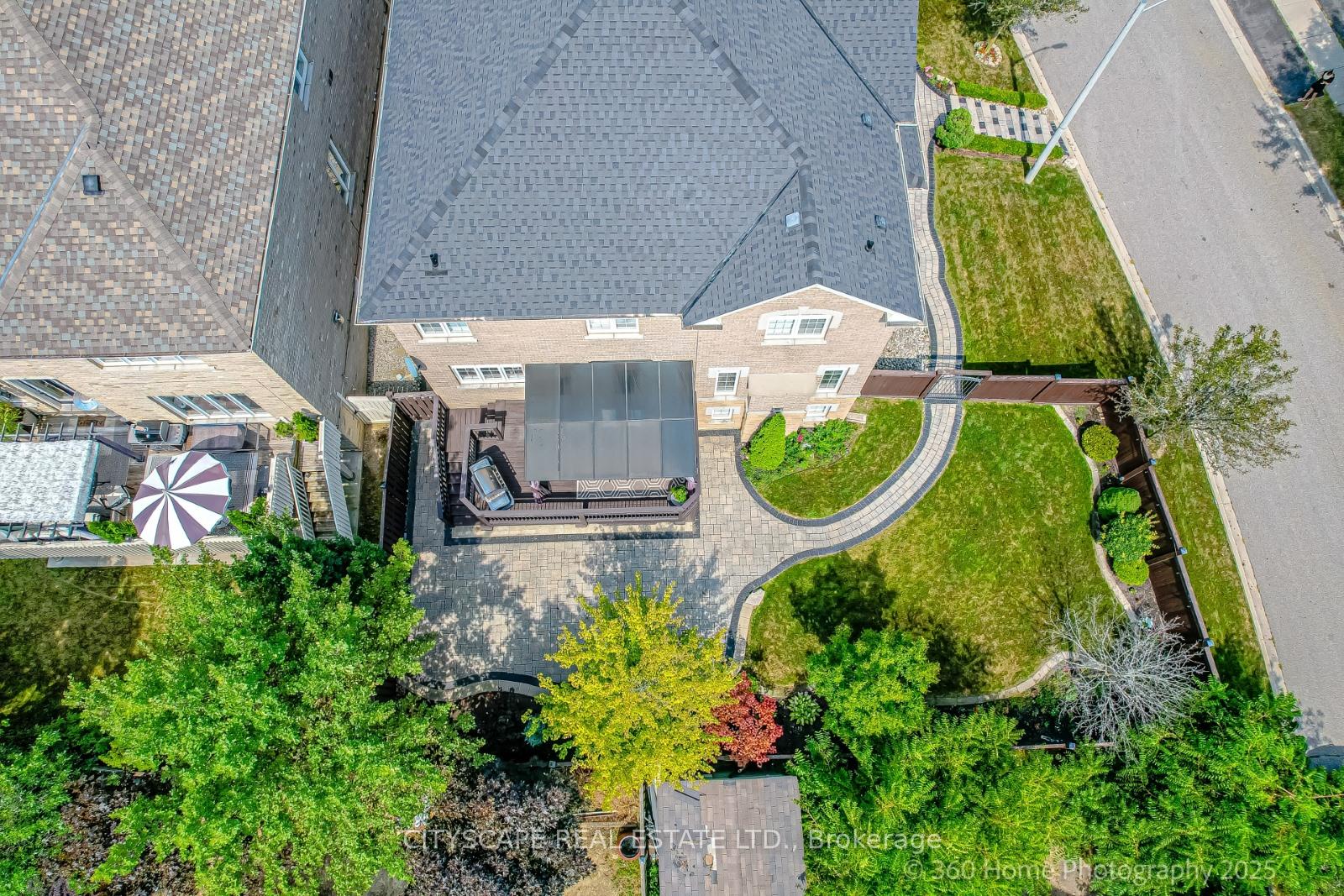 Photo 12 of 4 Hellyer Avenue, Brampton, Bram West — HOMEH