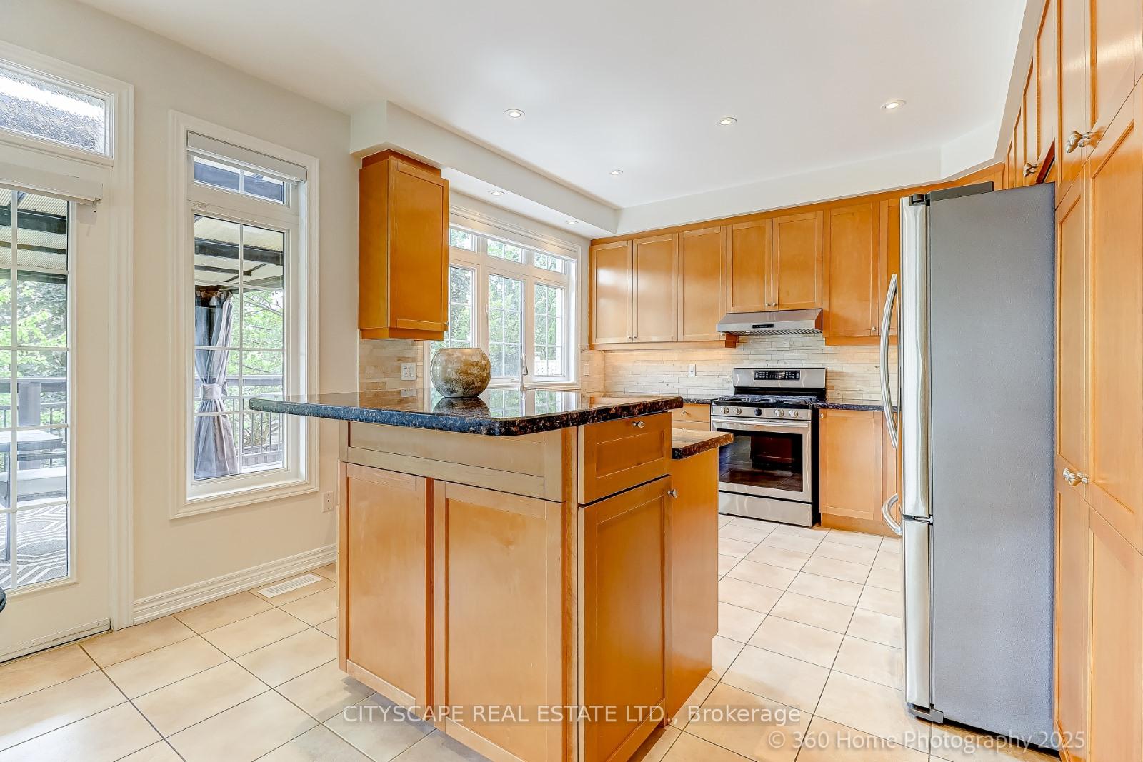 Photo 7 of 4 Hellyer Avenue, Brampton, Bram West — HOMEH