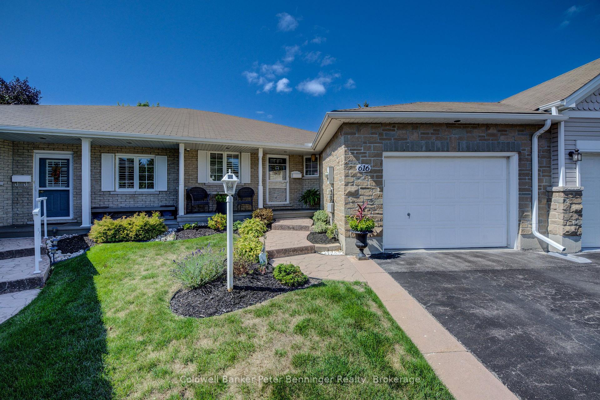 Photo 1 of 616 Spinnaker Crescent, Waterloo — HOMEH