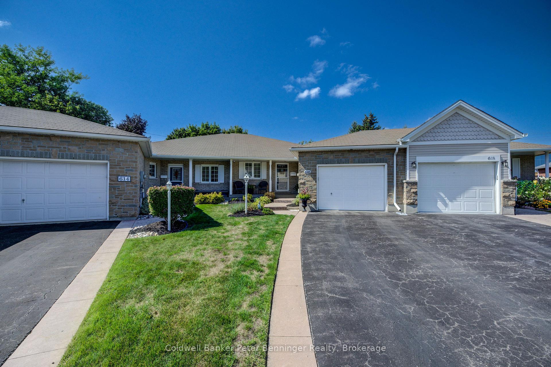 Photo 10 of 616 Spinnaker Crescent, Waterloo — HOMEH