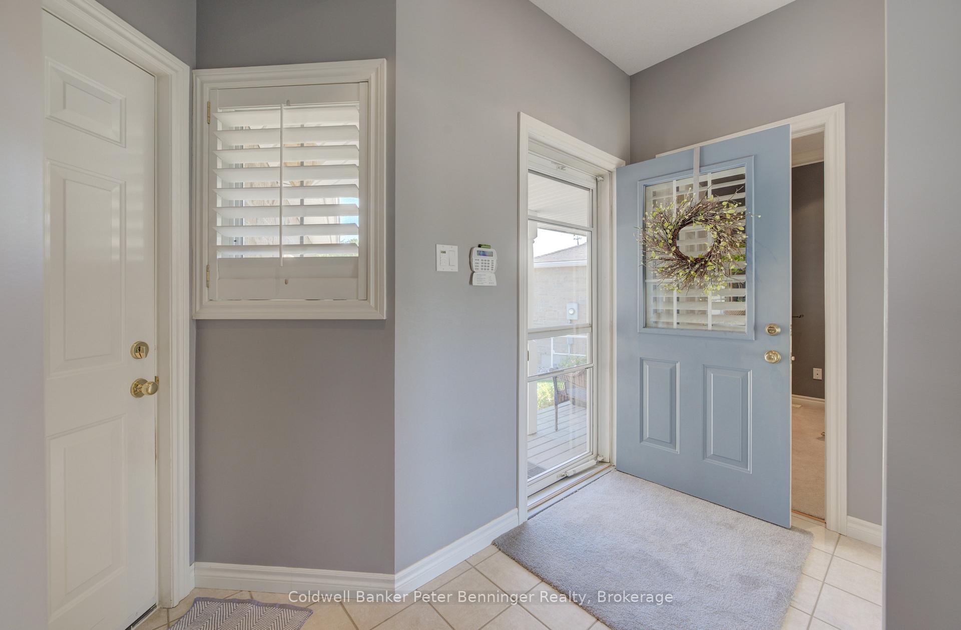 Photo 20 of 616 Spinnaker Crescent, Waterloo — HOMEH